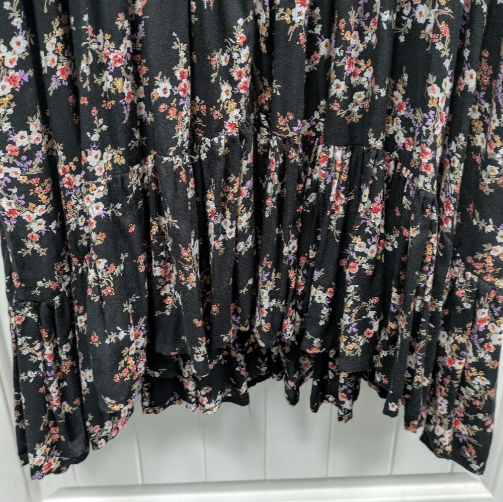 Sonmer Lola Floral Ruffle Dress - Picture 7 of 12